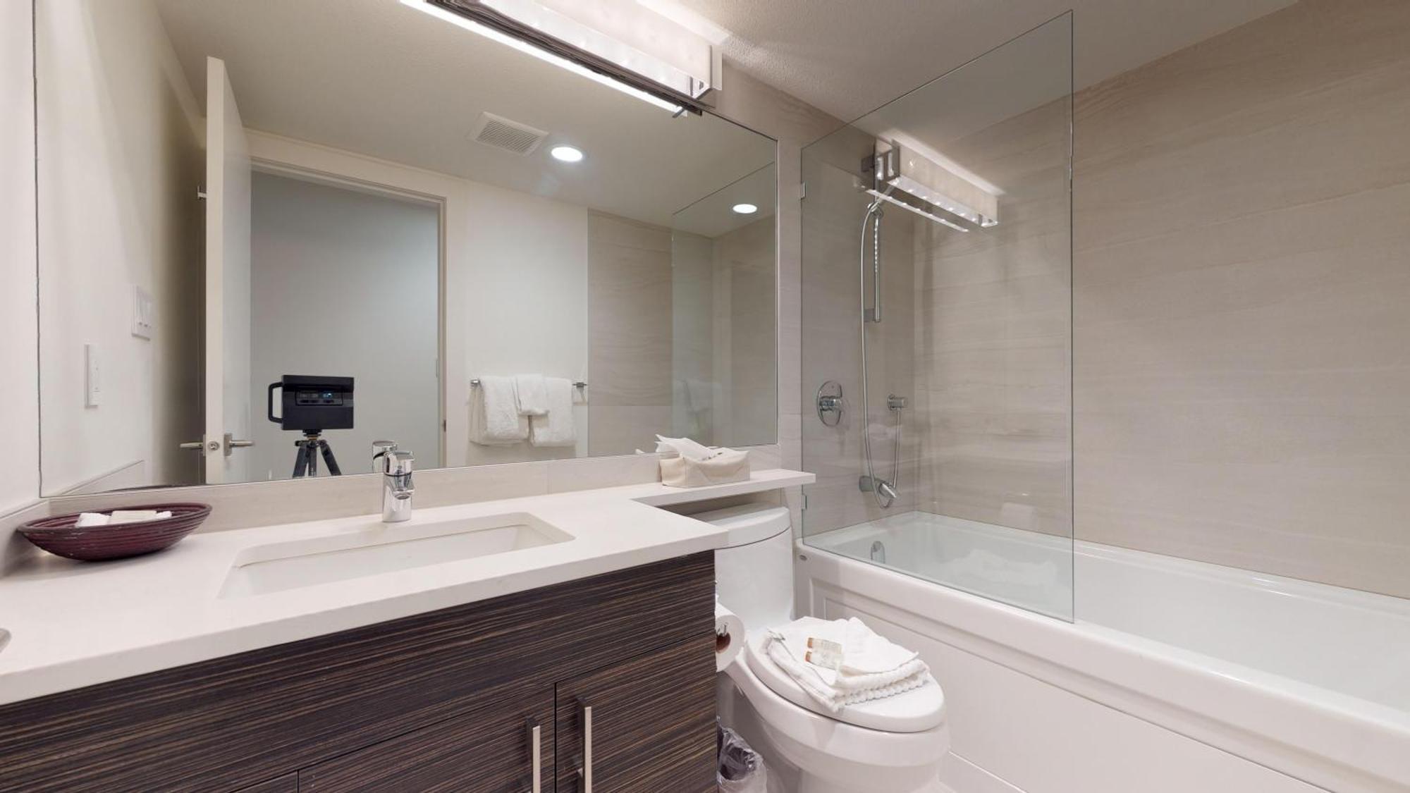 Bear Lodge, Whistler Village - Spectacular Location On Village Stroll, Designer Remodel Exterior foto